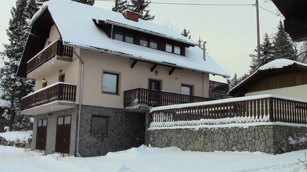 Tourist Farm Pacnik Hotel Resnik Exterior photo